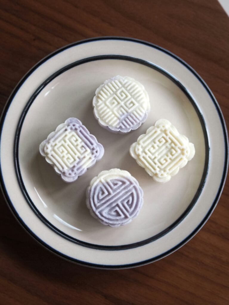 Moon cake, Mid-Autumn Festival, Chinese Festivals, Chinese Food