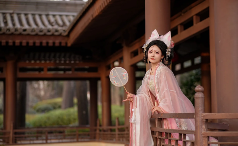 Experience the Magic of Xi’an with a Traditional Photoshoot Tour by China Explorer Tour