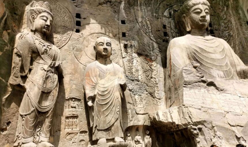 Things to do in Longmen Grottoes