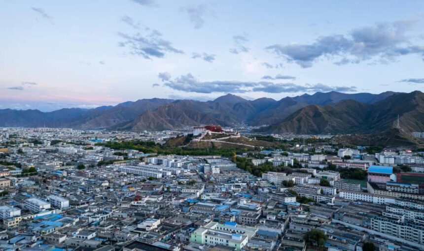 Embark on an 8-Day Lhasa to Everest Base Camp Tour with China Explorer Tour