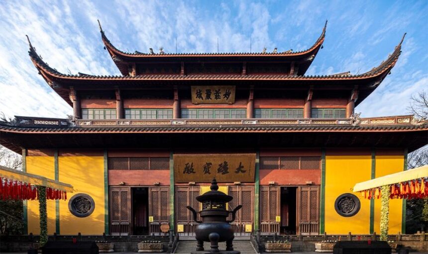 Lingyin Temple play precautions
