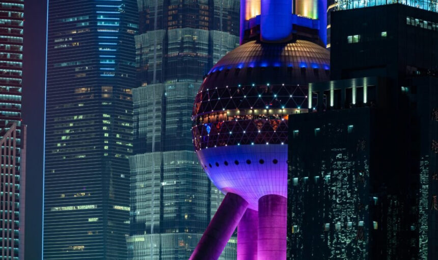 Explore Unmissable China: 8-Day Group Tour