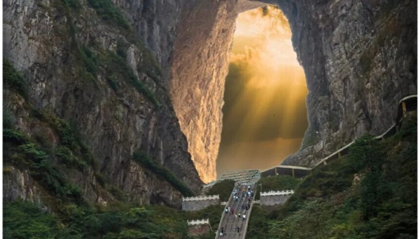 Explore China with the Classic China 10-Day Tour from China Explorer Tour