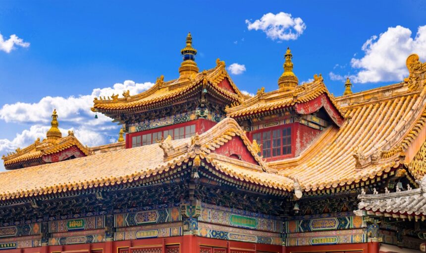 Discover the Spiritual Charm of Yonghe Temple