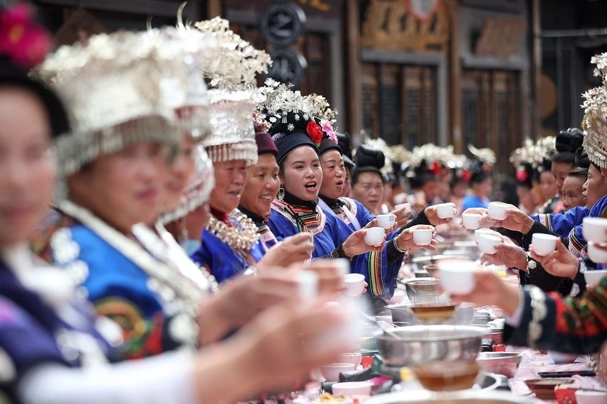 long table feast,guizhou