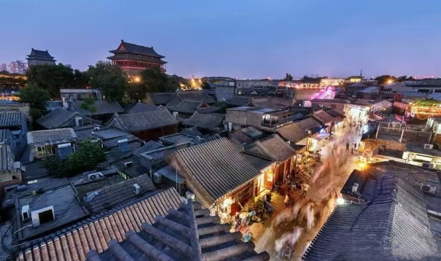 Plan Your Perfect Beijing City Walk: Top Hutong tour Routes (Nanluoguxiang & Shichahai)