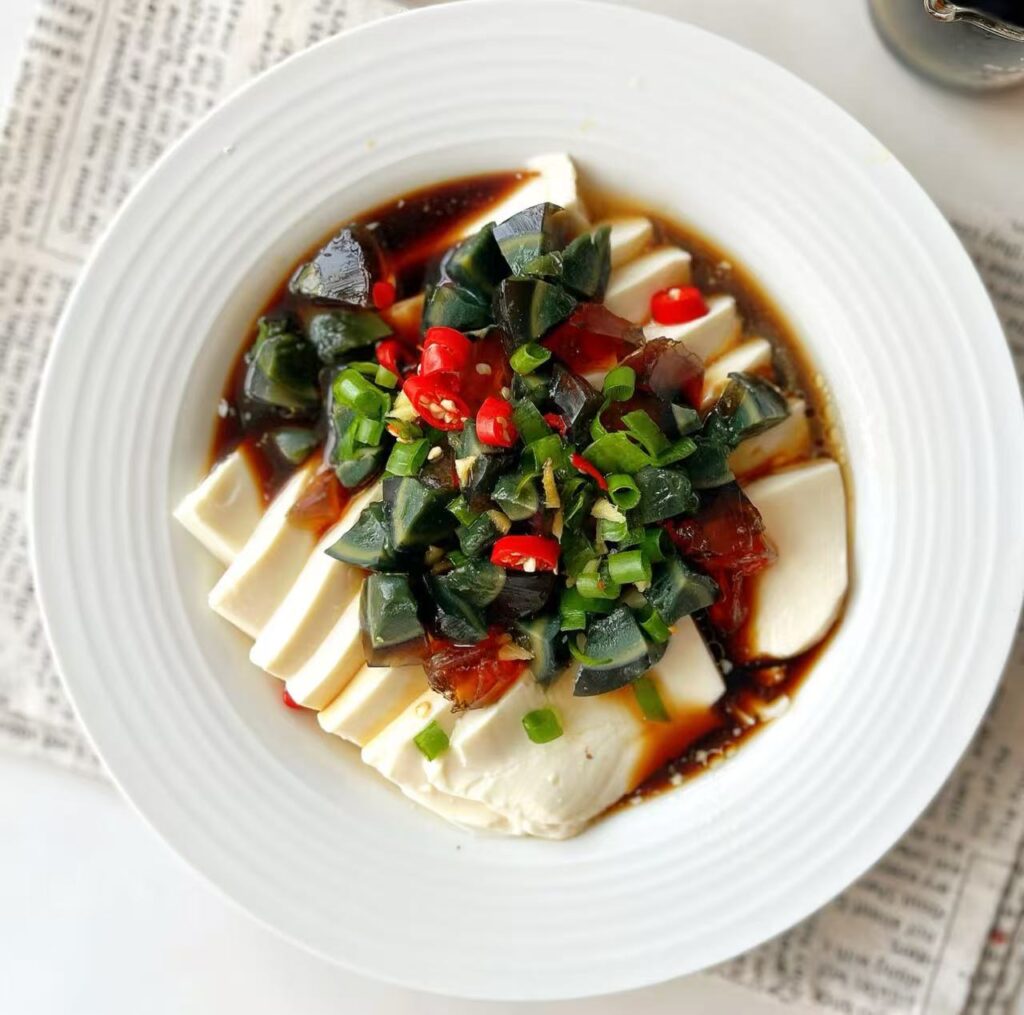 Chinese cuisine -100 ways to eat tofu