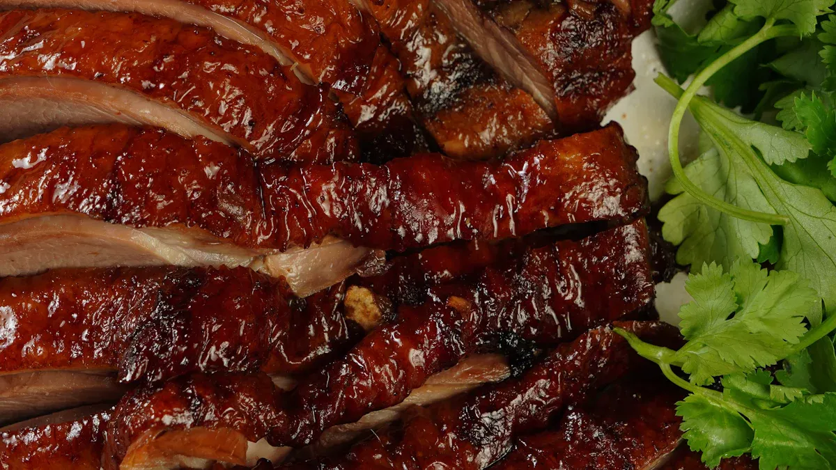 A Guide to Telling Peking Duck and Roast Duck Apart