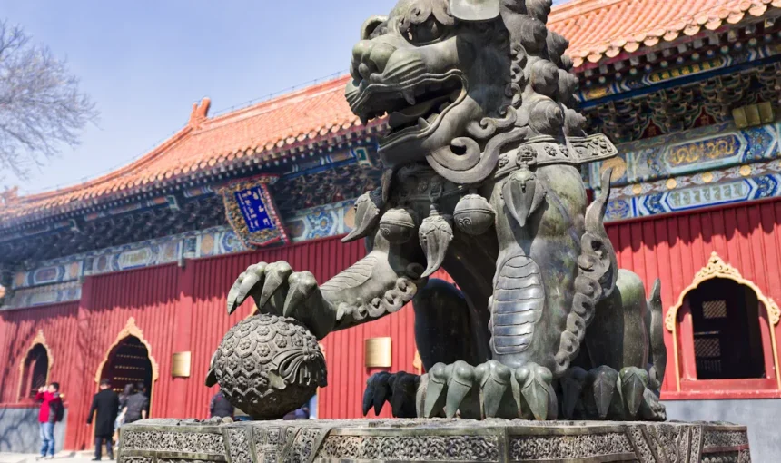 Why Lama Temple (Yonghe Temple) never fails to amaze in Beijing