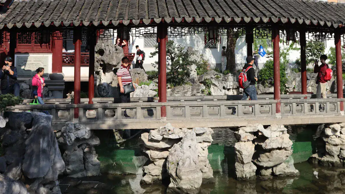Simplify Your Visit with a Guided Tour