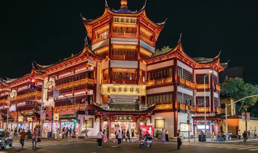 Shanghai’s Yuyuan Garden A Cultural Walking Tour