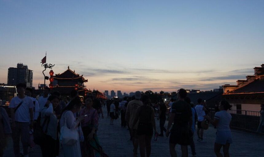 Tips for Exploring Xi’an City Wall on Foot or Bike