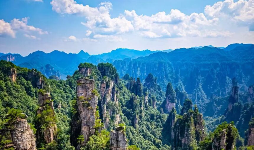 Planning Your First Visit to Yuanjiajie Avatar Mountains Made Easy
