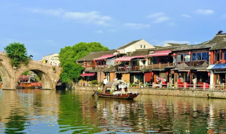 Must-See Attractions and Activities in Zhujiajiao Water Town