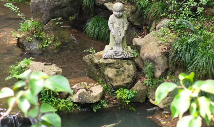 How to Explore Hangzhou Lingyin Temple: A Full Travel Guide