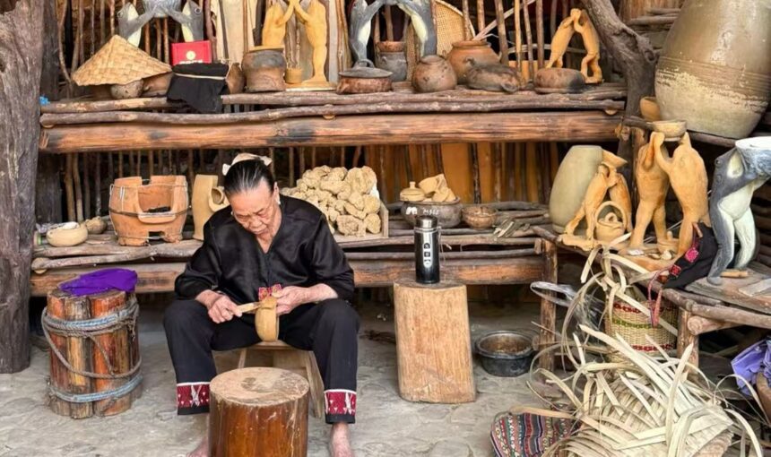 Discover Betel Nut Valley Binglanggu Li and Miao Culture in Sanya