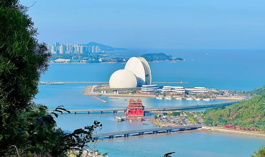 Exploring Guangdong’s Zhuhai Lovers’ Road Seaside Promenade