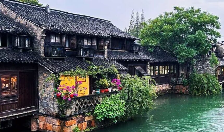 Best Ways to Experience Wuzhen Water Town from Hangzhou