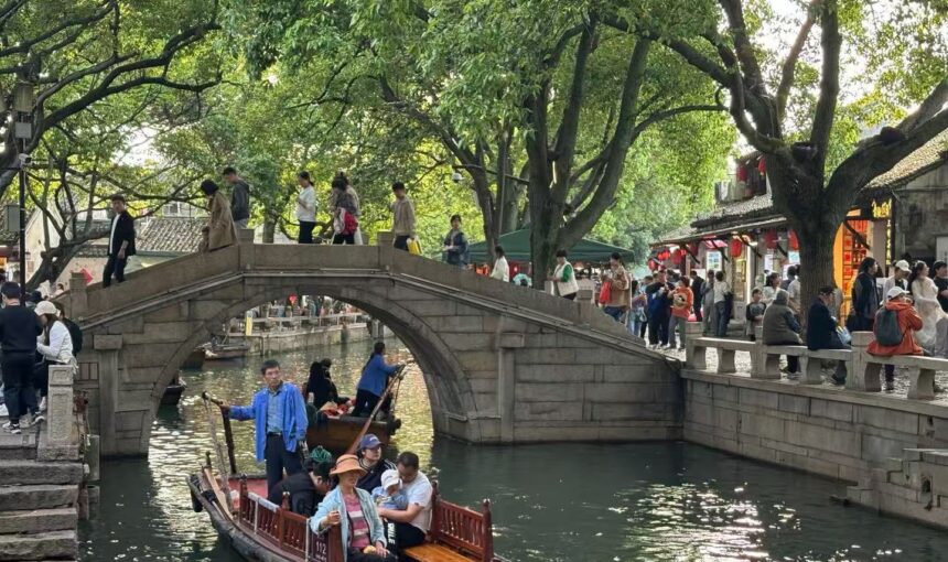 Suzhou Tongli Water Town Complete Travel Guide
