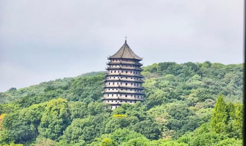 Exploring Six Harmonies Pagoda in Hangzhou Made Easy