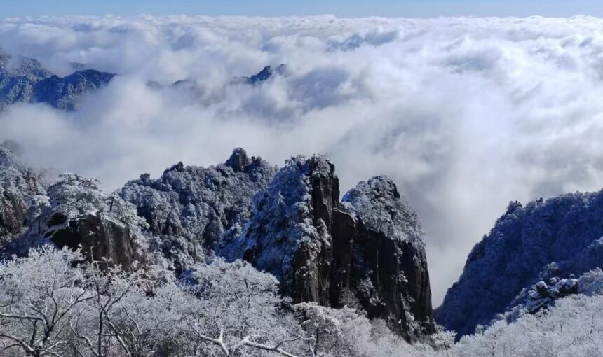 How to Plan Your Yellow Mountains Adventure in 2026