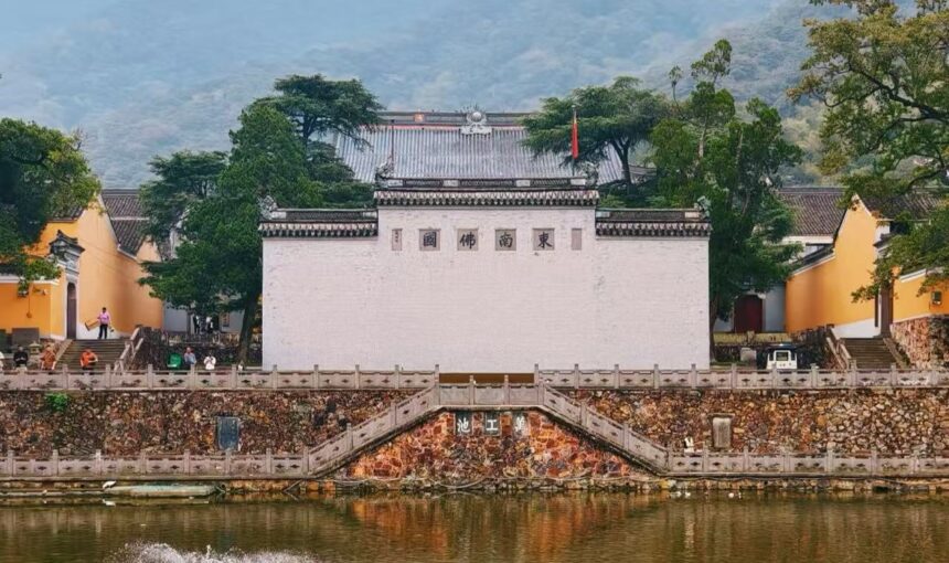 Ningbo Tiantong Temple Visitor Information and Travel Advice