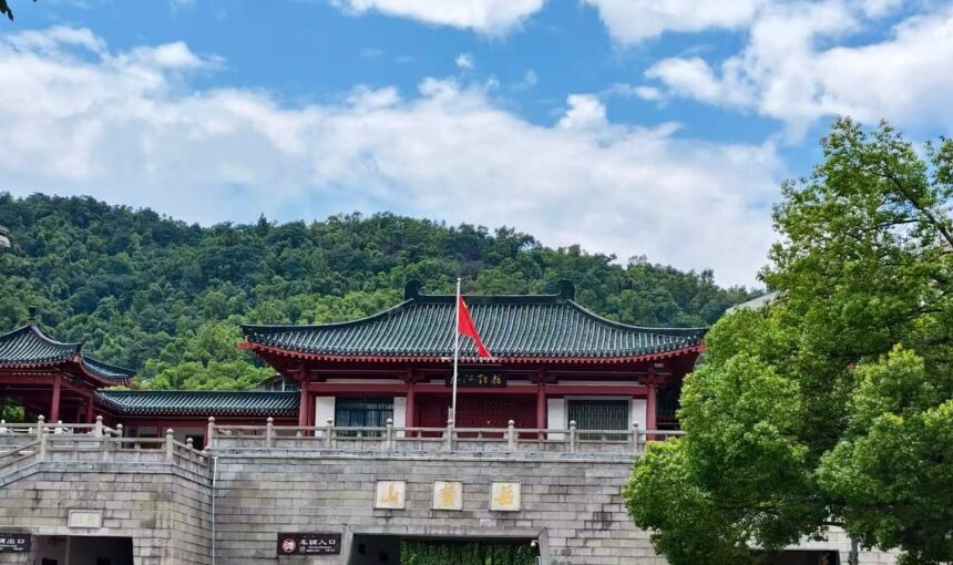 Your Easy Guide to Exploring Changsha Yuelu Mountain Park