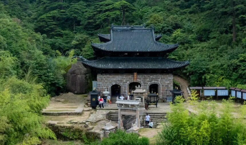 A Traveler’s Guide to Shangrao Sanqing Mountain Scenic Area