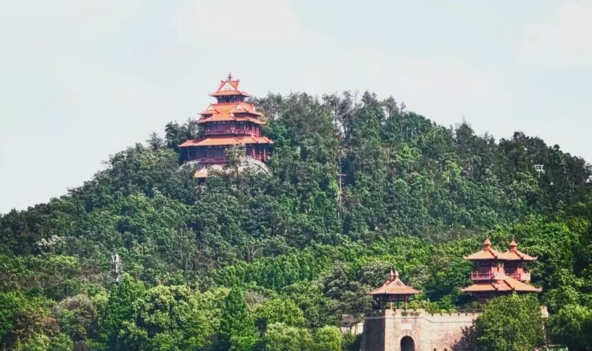 Wuhan Moshan Hill and Botanical Gardens Access Tips for Travelers