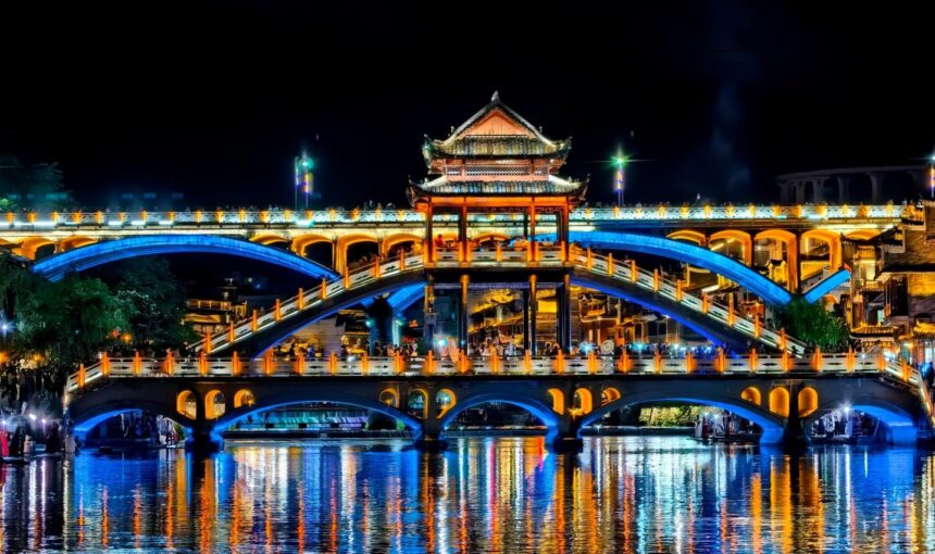 Fenghuang Ancient Town Travel Guide for First-Time Visitors