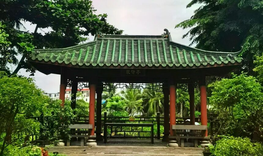 Plan Your Trip to Haikou Temple of the Five Lords with These Tips