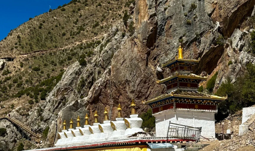 Princess Wencheng Temple Travel Guide for First-Time Visitors