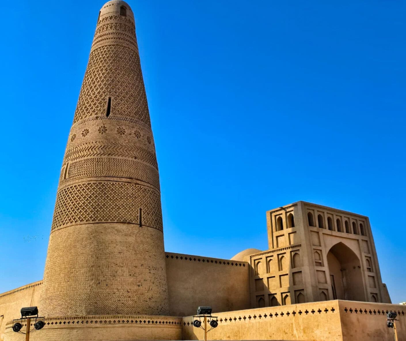 Sugong Pagoda,Turpan,Chinatour The Minaret of the Sultan Qaboos Grand Mosque in Muscat, Oman.