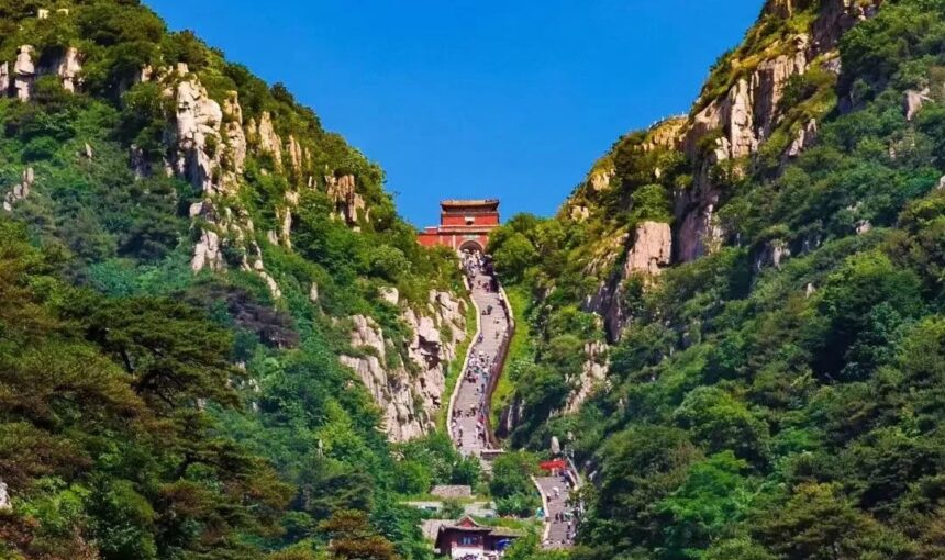 Tai’an Jade Emperor Peak Hiking Tips