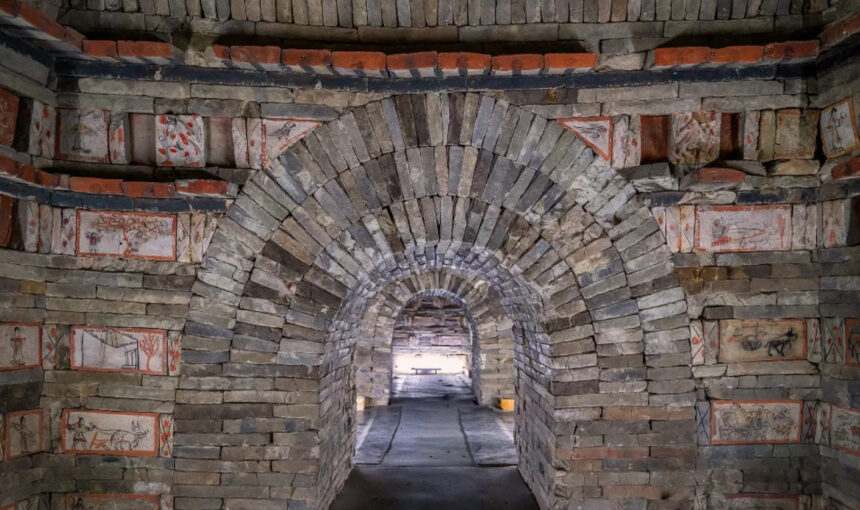 Wei-Jin Tombs Journey Inspired by Local Legends