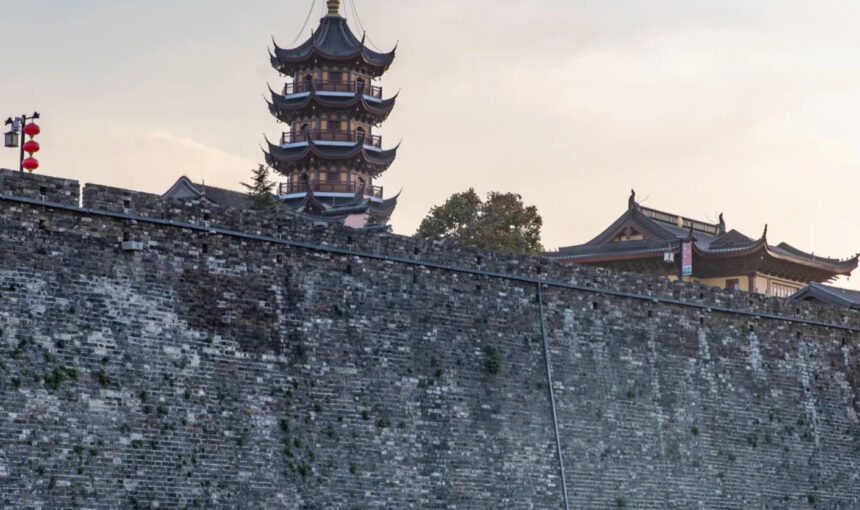 How to Explore the Nanjing City Wall as a Tourist