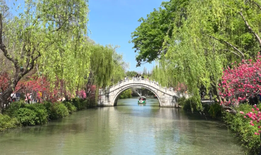 Comprehensive Guide to Yangzhou’s Slender West Lake