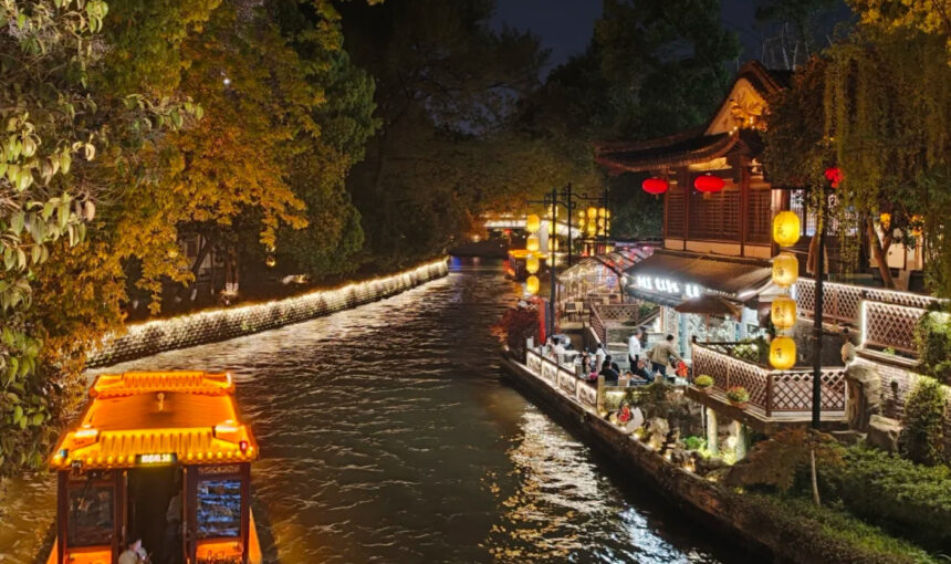 Fuzi Miao and Qinhuai River Visitor’s Guide for an Unforgettable Trip