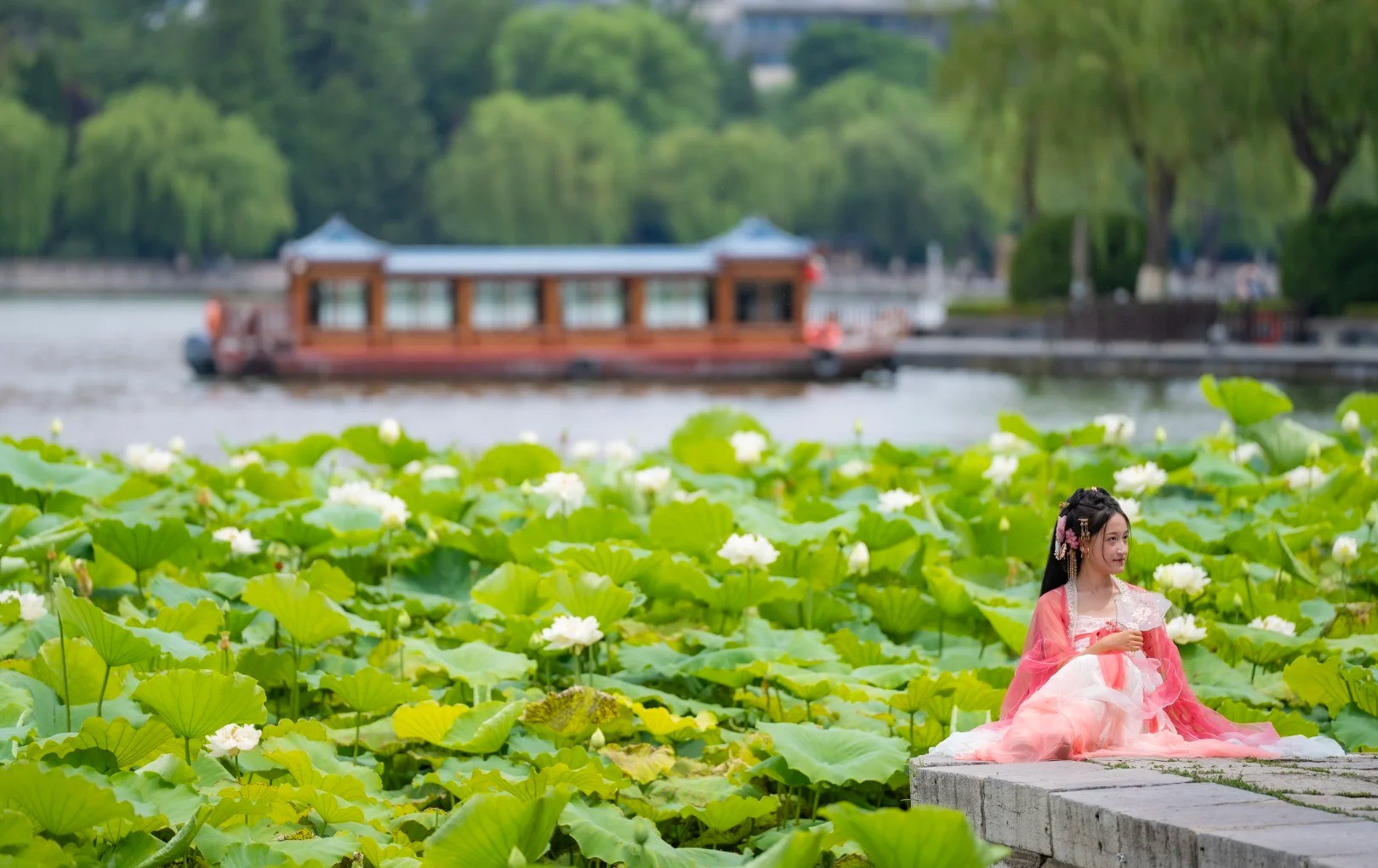 How to Plan the Perfect Trip to Daming Lake