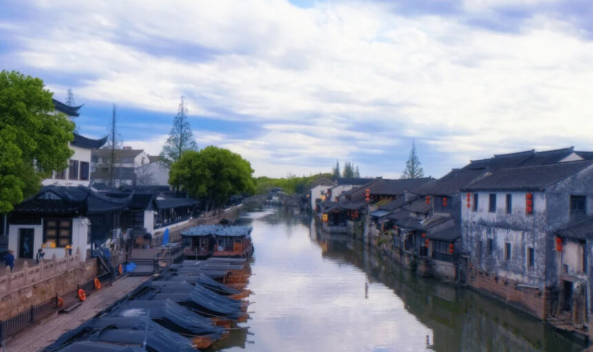 Everything You Need to Know Before Visiting Qiandeng Ancient Town