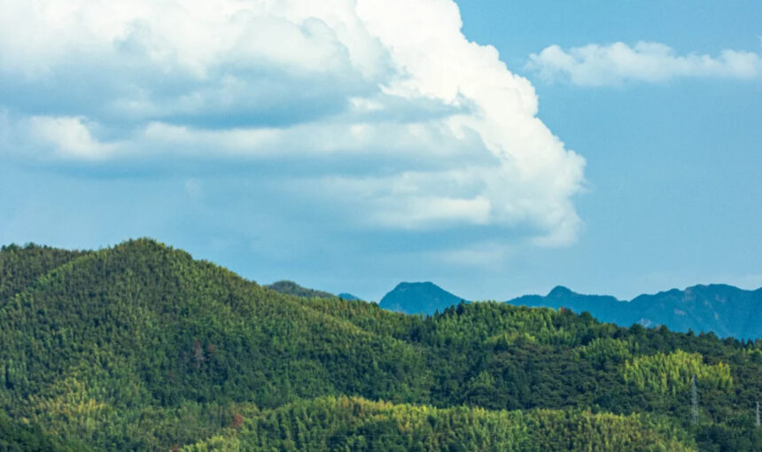 Your Complete Guide to Handling Hunan’s Weather When Traveling