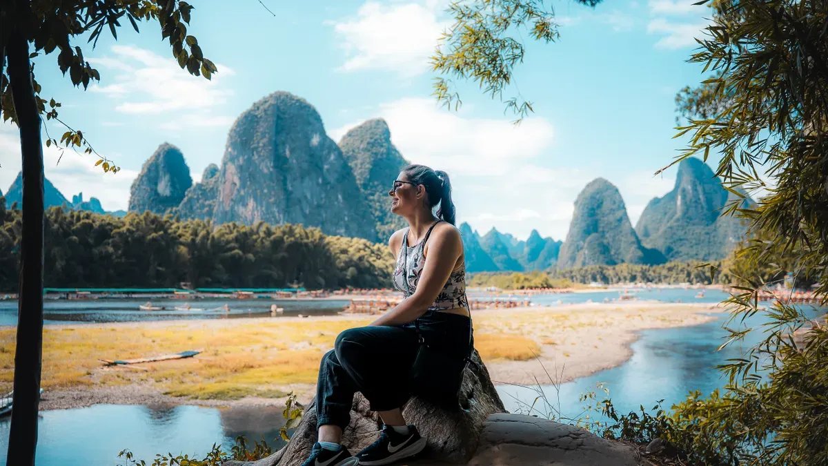 Jackie Chan traveled with over 2000 global friends in Guilin, Guilin travel tips