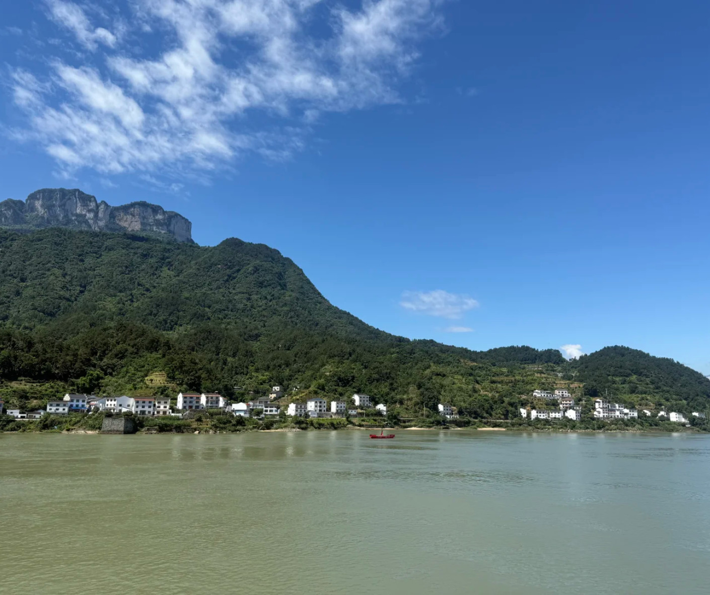 Traveling to Yichang in 2026 Weather Insights and Advice