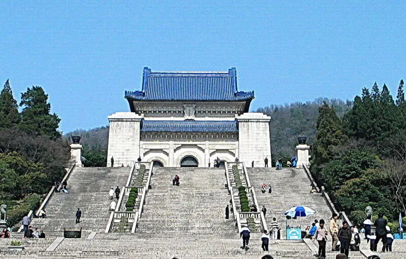 Sun Yat-sen Mausoleum play strategy