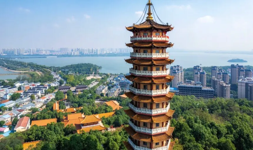 Explore Yueyang Sheng’an Temple with This Complete Guide