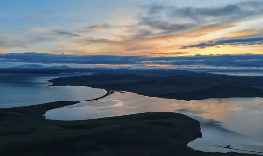 Top Recommendations for Travelers at Zaling Lake & Eling Lake