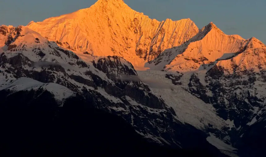 Meili Snow Mountain Visitor’s Guide for an Unforgettable Journey