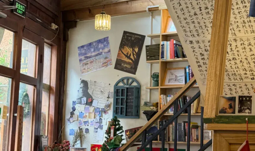 A Complete Shopping Guide to Old Street of Dukezong Ancient Town 2026